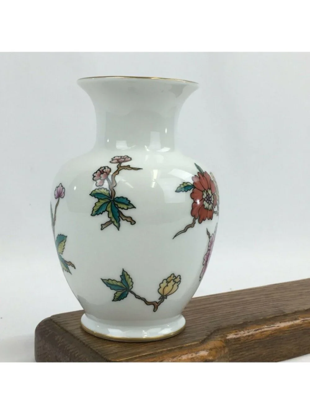 Vintage Hollohaza Handpainted Floral Porcelain Vase  5 1/2